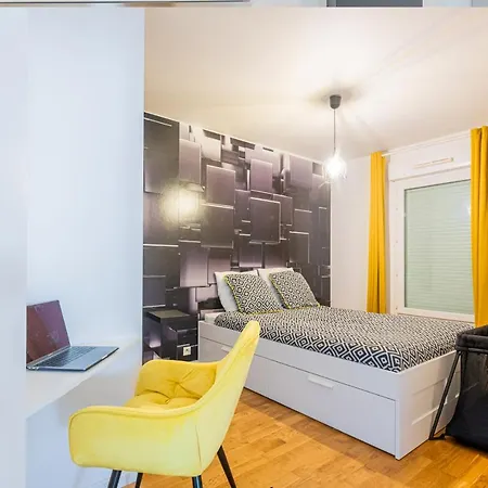 Apartment Caopeo - Paris - 8 Personnes Balcon Parking